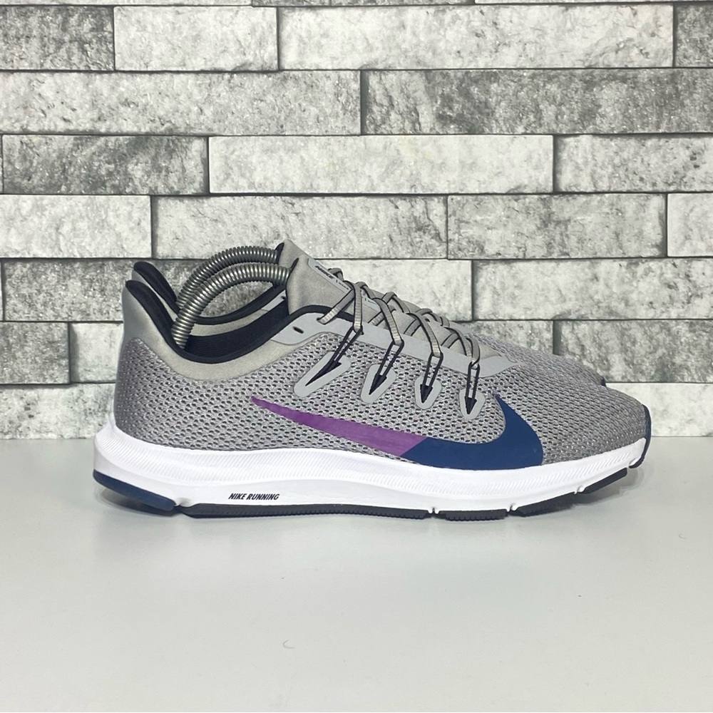 Nike Quest 2 Womens 9.5 Smoke Gray Athletic Shoes